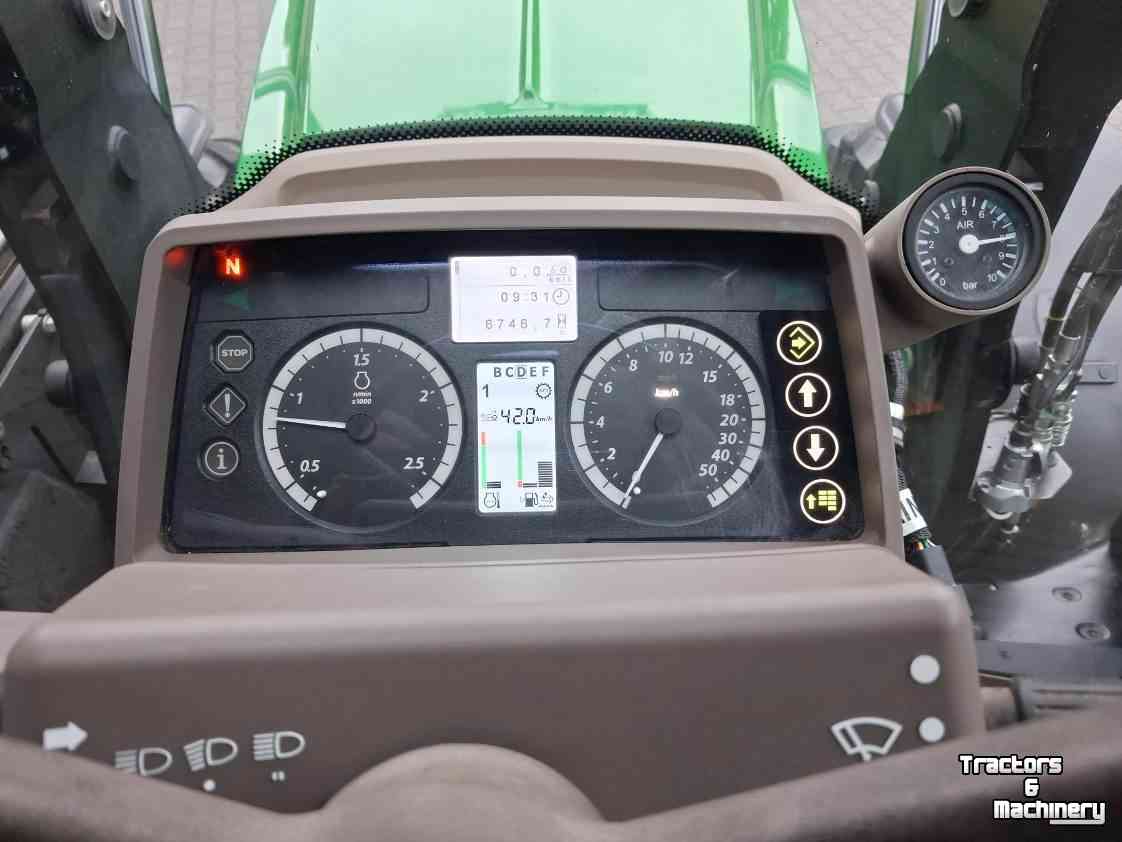 Schlepper / Traktor John Deere 6130M +frontlader