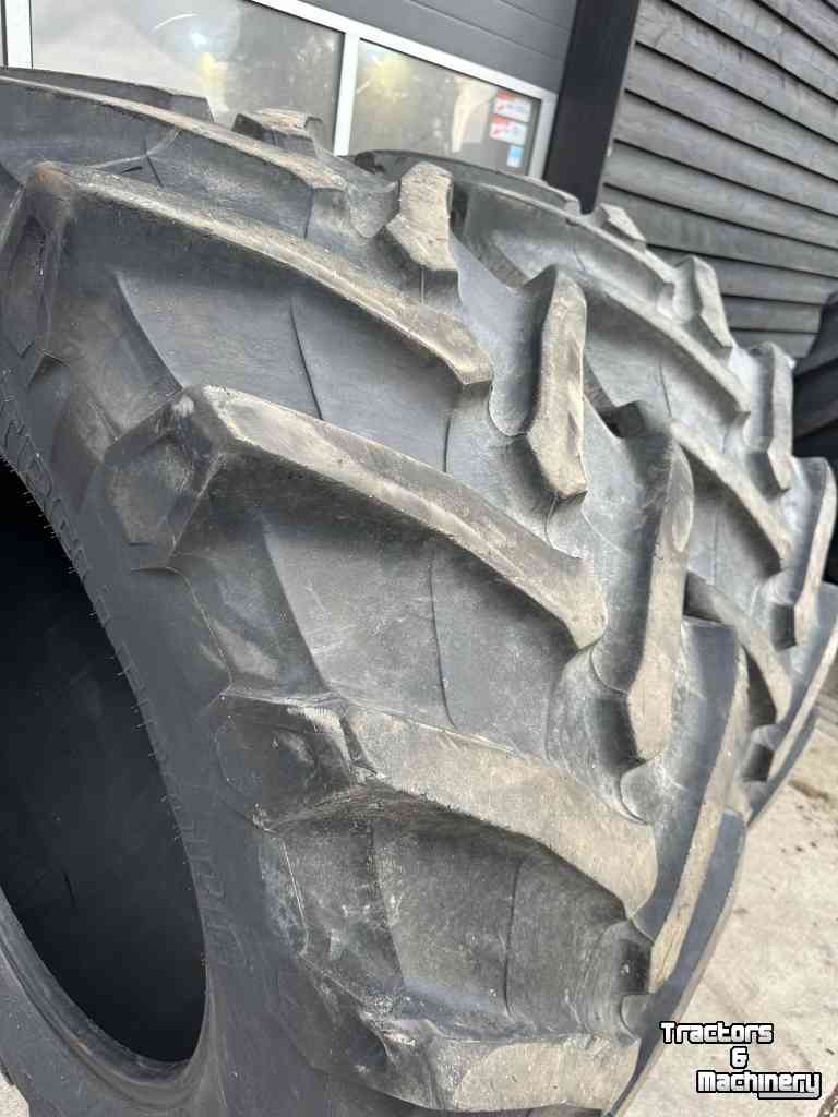Räder, Reifen, Felgen & Distanzringe Trelleborg 540/65R34