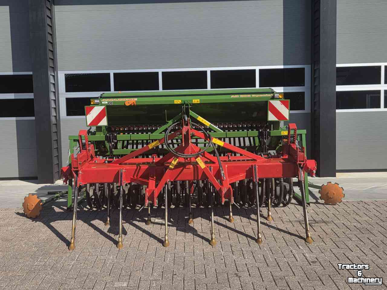 Sämaschine-Kombination Amazone AD 303 Special opbouw zaaimachine