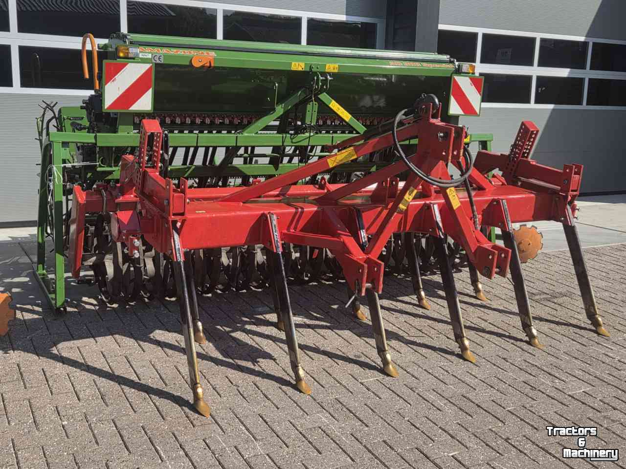 Sämaschine-Kombination Amazone AD 303 Special opbouw zaaimachine