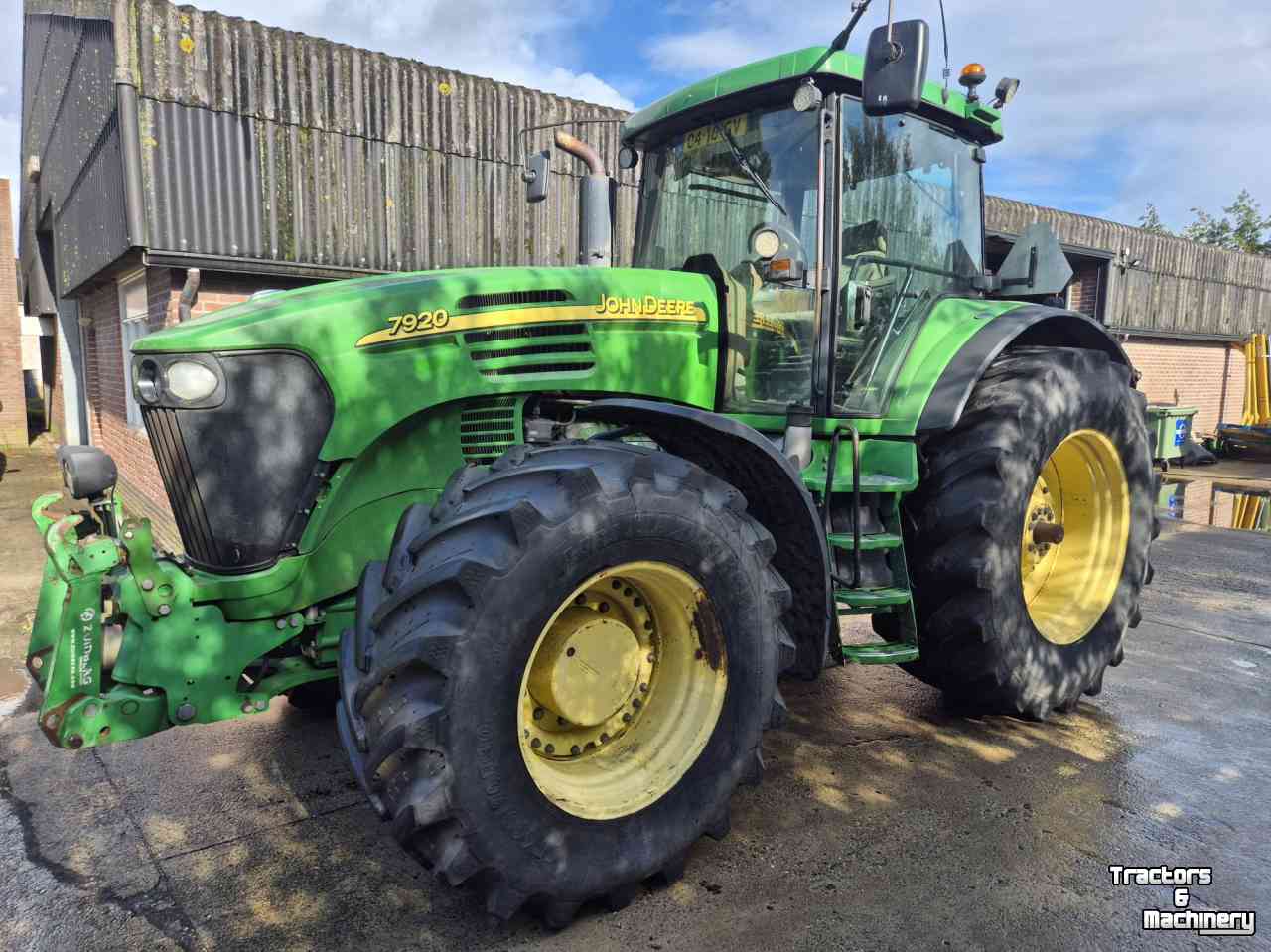 Schlepper / Traktor John Deere 7920 met fronthef+pto