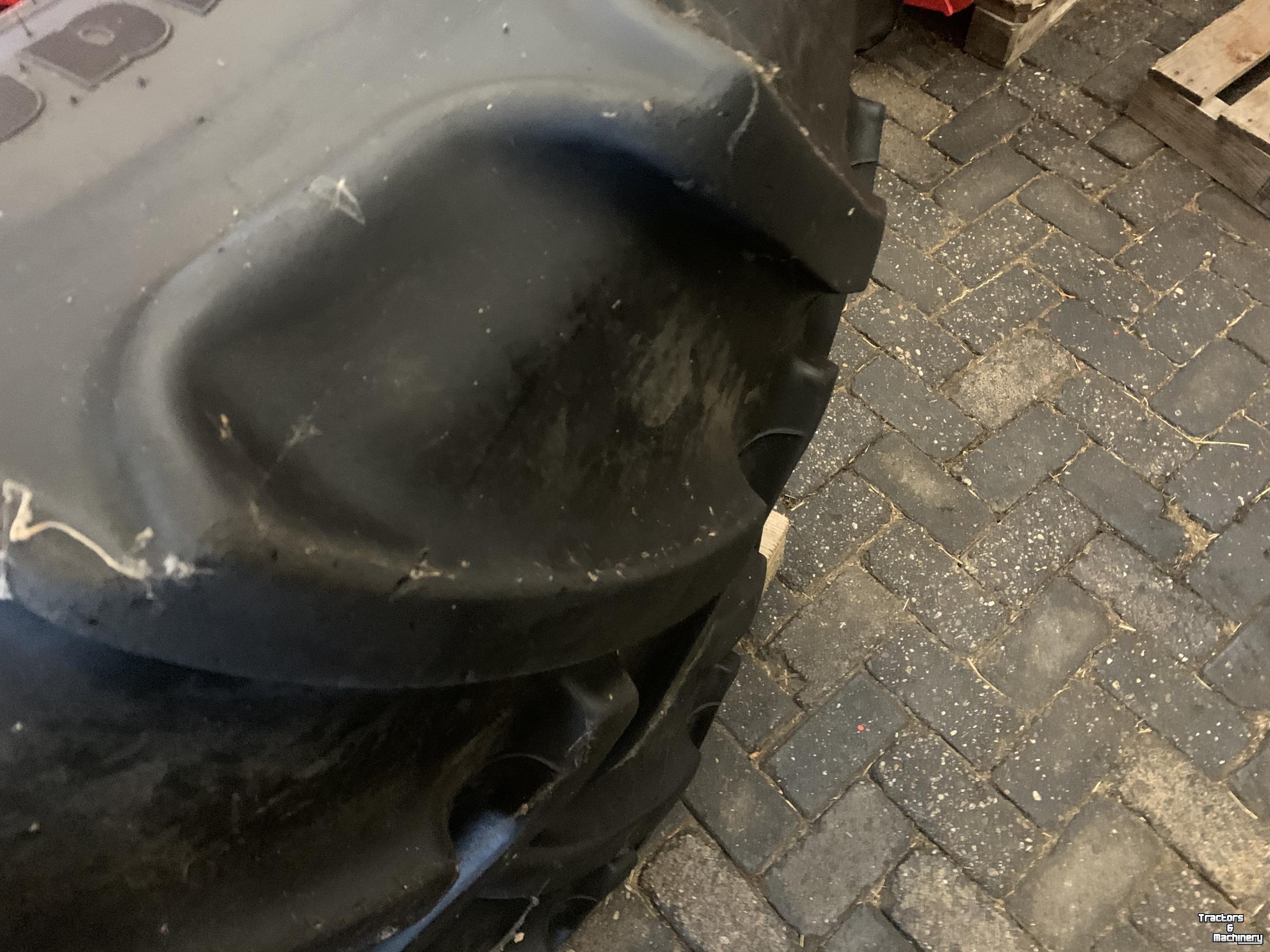 Räder, Reifen, Felgen & Distanzringe Continental 540/65R28 op Fendt velg