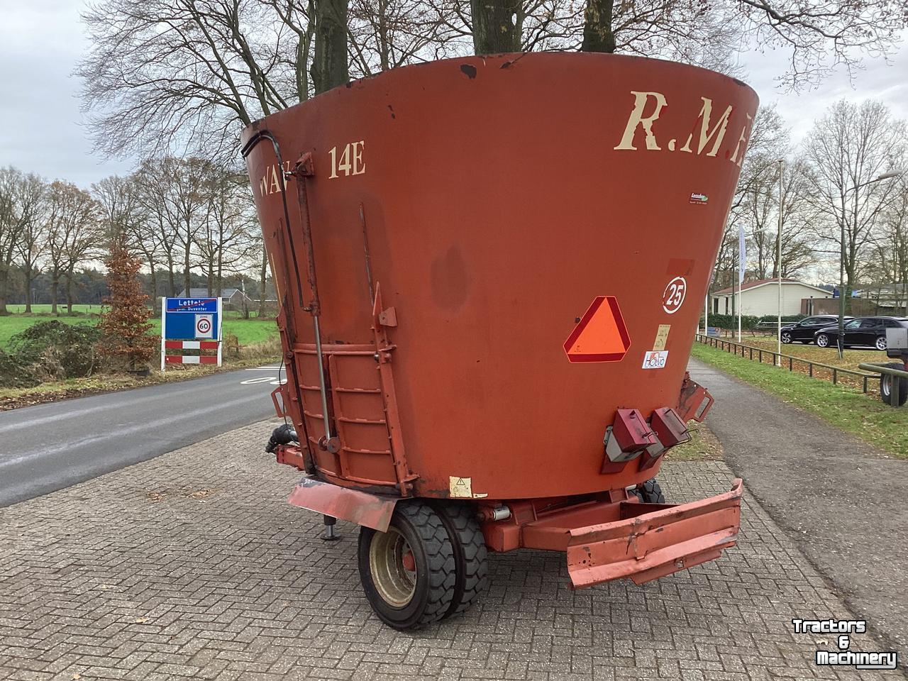 Futtermischwagen Vertikal RMH UAV 14 C