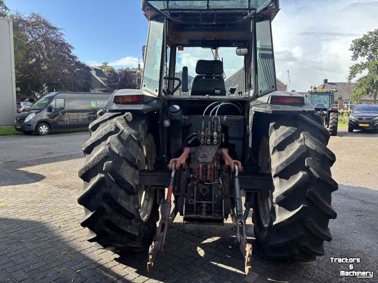 Schlepper / Traktor Massey Ferguson 3085 16x16 speedshift buffel