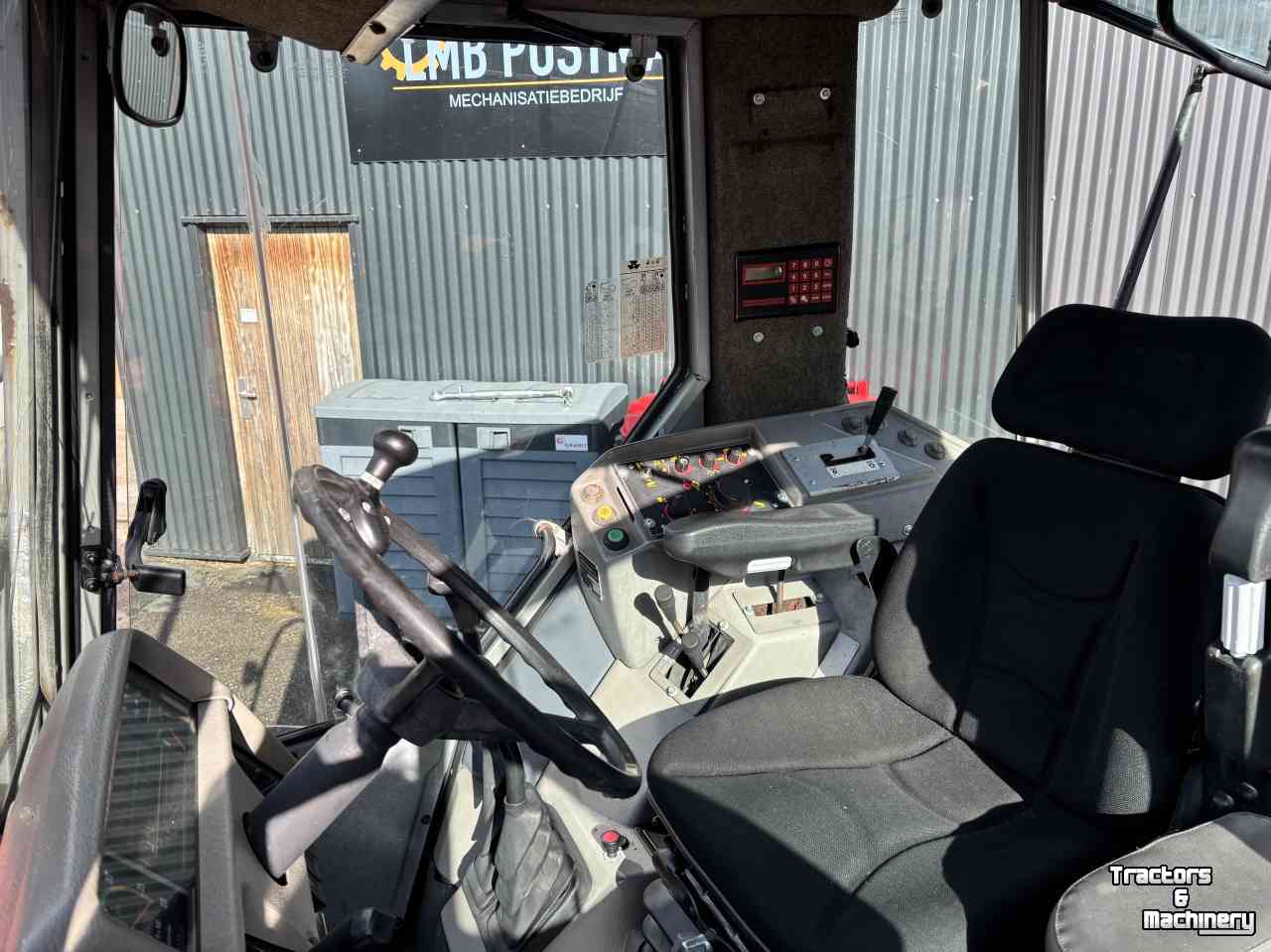 Schlepper / Traktor Massey Ferguson 3085 16x16 speedshift buffel