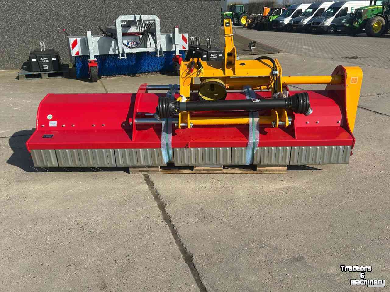 Schlegelmulchgeräte INO dominator 310