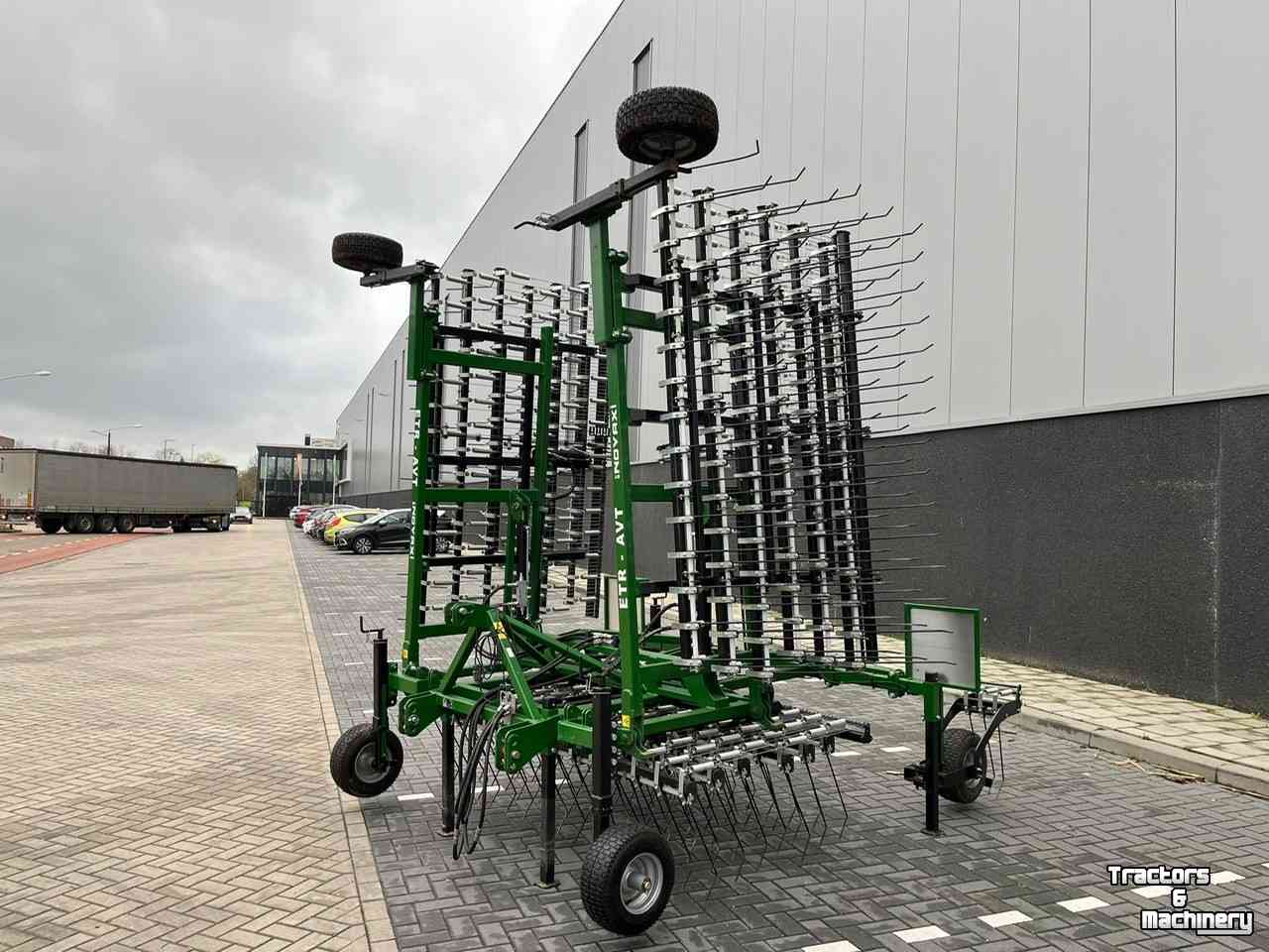 Striegelmaschine Novaxi Wiedeg 6.75m