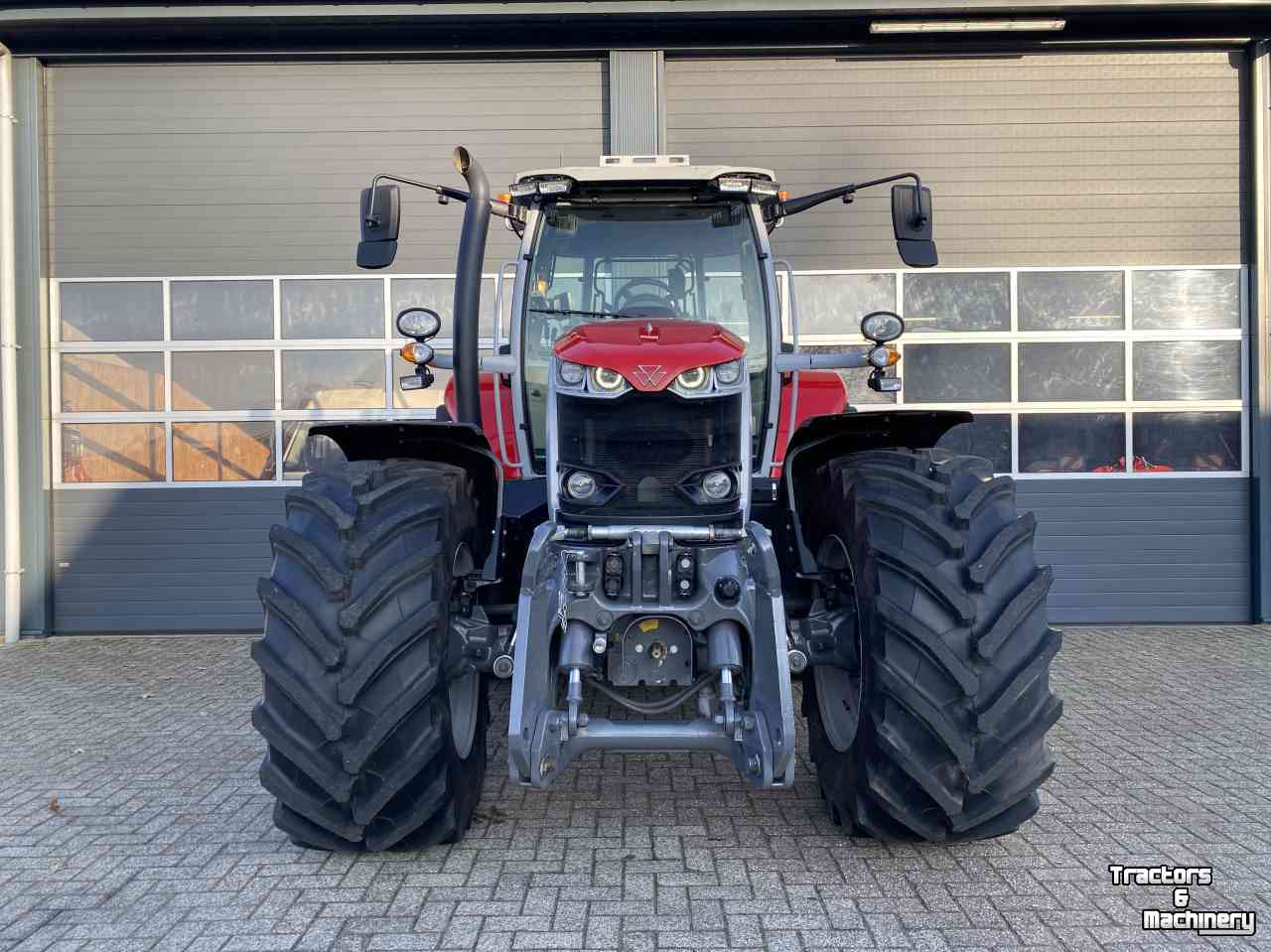 Schlepper / Traktor Massey Ferguson 7s.210 DynaVT Efficient