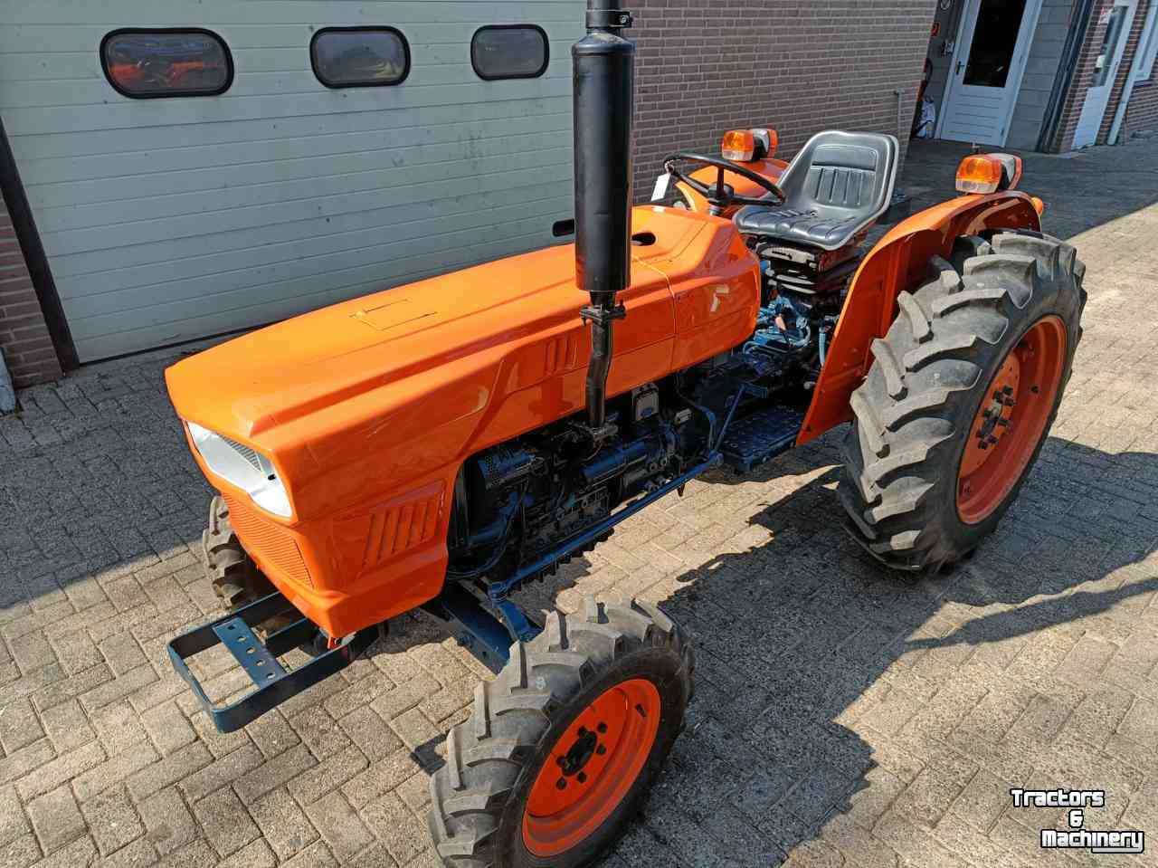 Schlepper / Traktoren Kubota L345 miditractor/minitractor/smalspoortractor/tuinbouwtractor