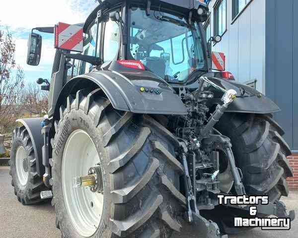 Schlepper / Traktoren Valtra Q305 Direct Tractor Traktor