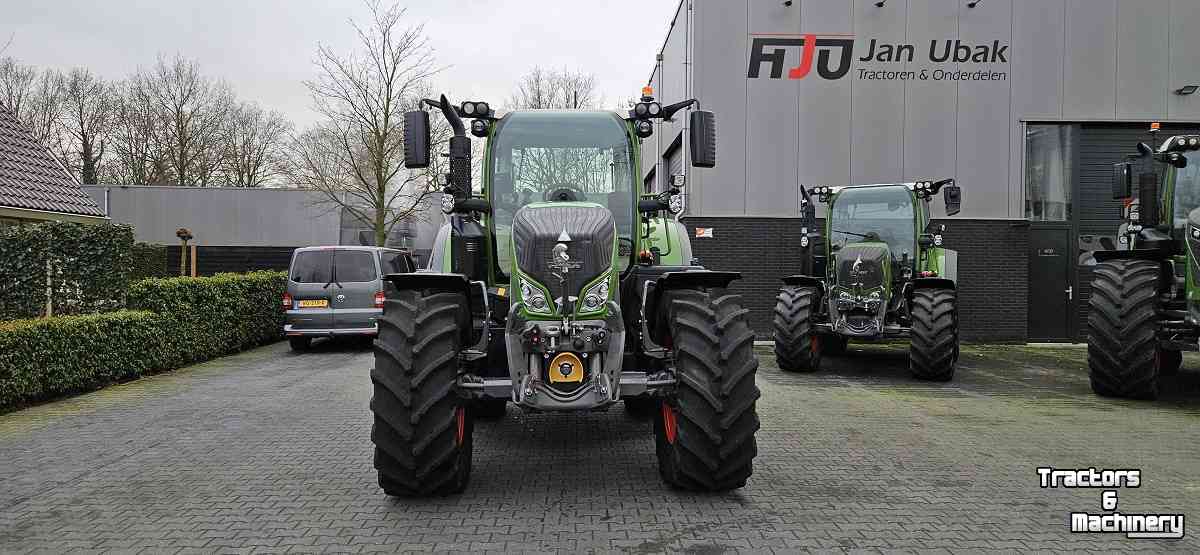 Schlepper / Traktoren Fendt 724 ProfiPlus