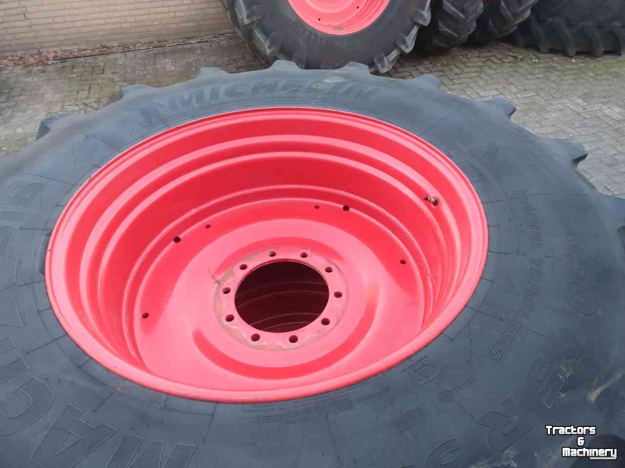 Räder, Reifen, Felgen & Distanzringe Michelin 650/75R38