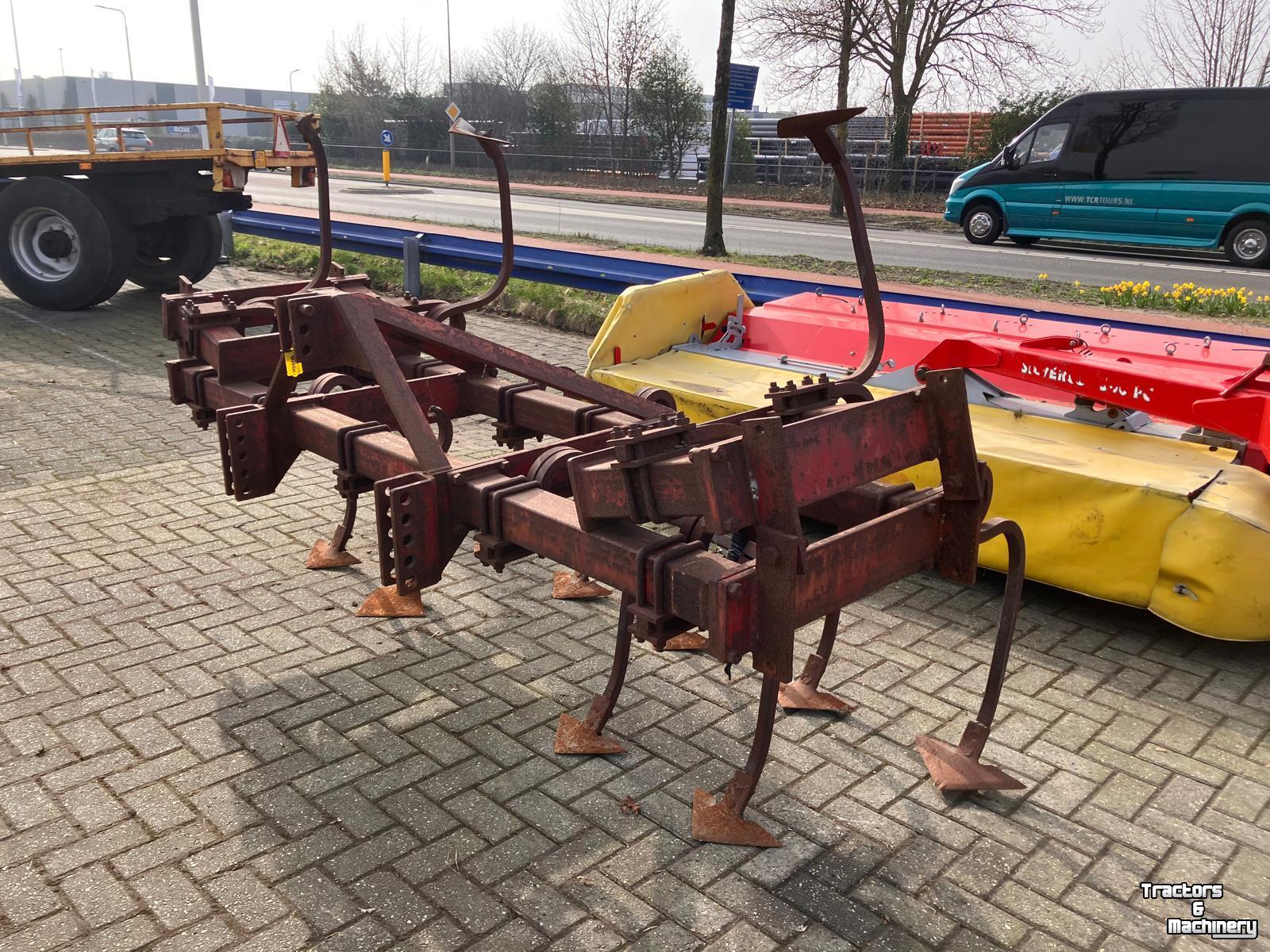 Grubber  Ganzevoet Cultivator