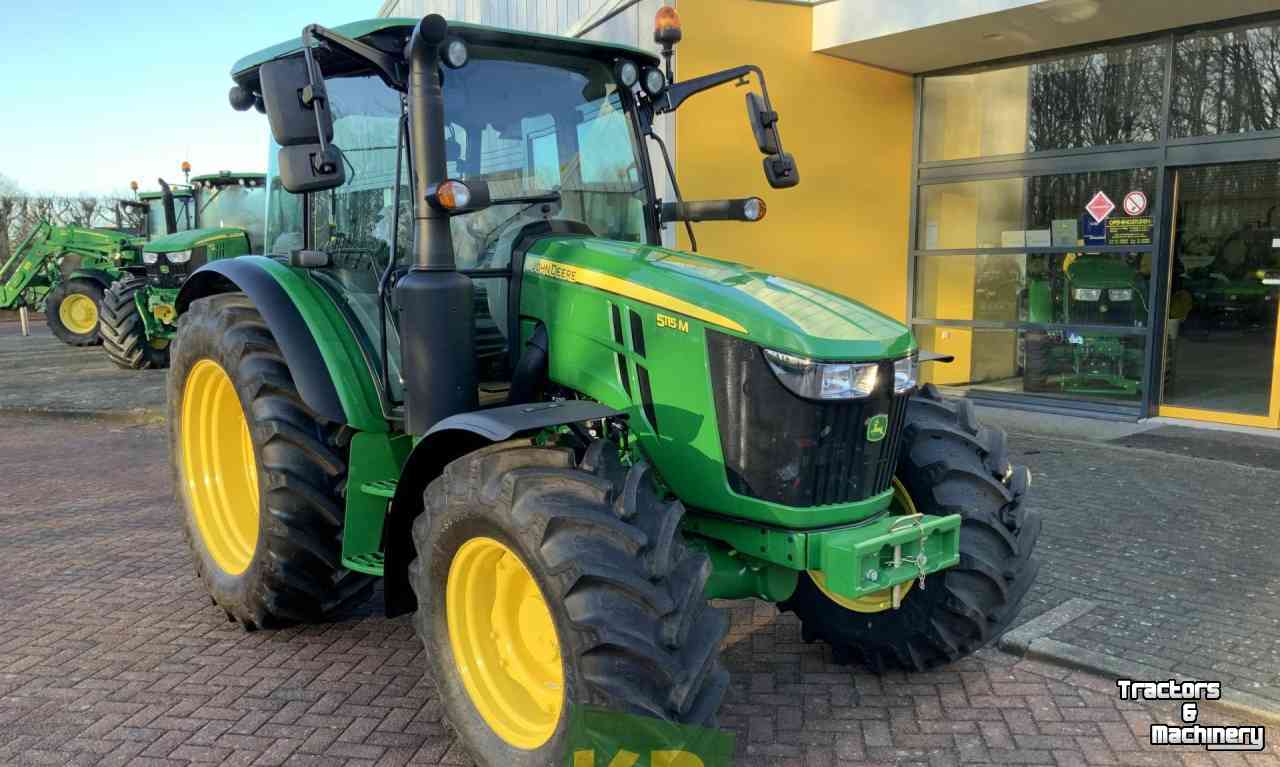 Schlepper / Traktoren John Deere 5115M