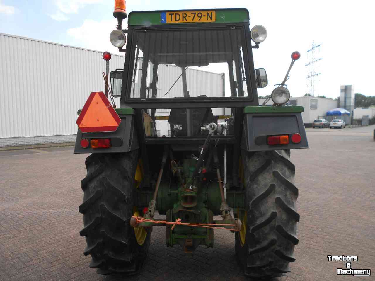 Schlepper / Traktor John Deere 3040