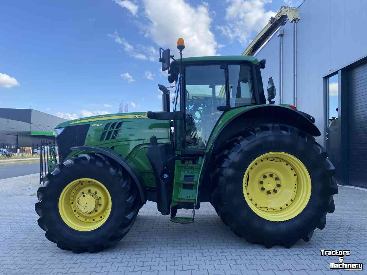 Schlepper / Traktor John Deere 6175M