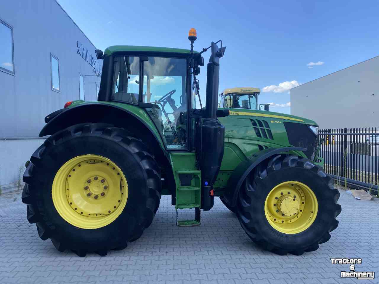 Schlepper / Traktor John Deere 6175M