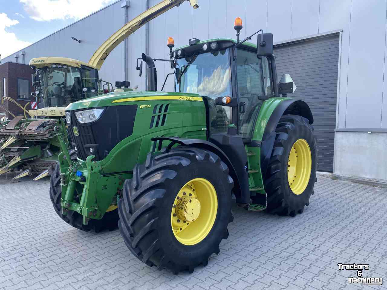 Schlepper / Traktor John Deere 6175M