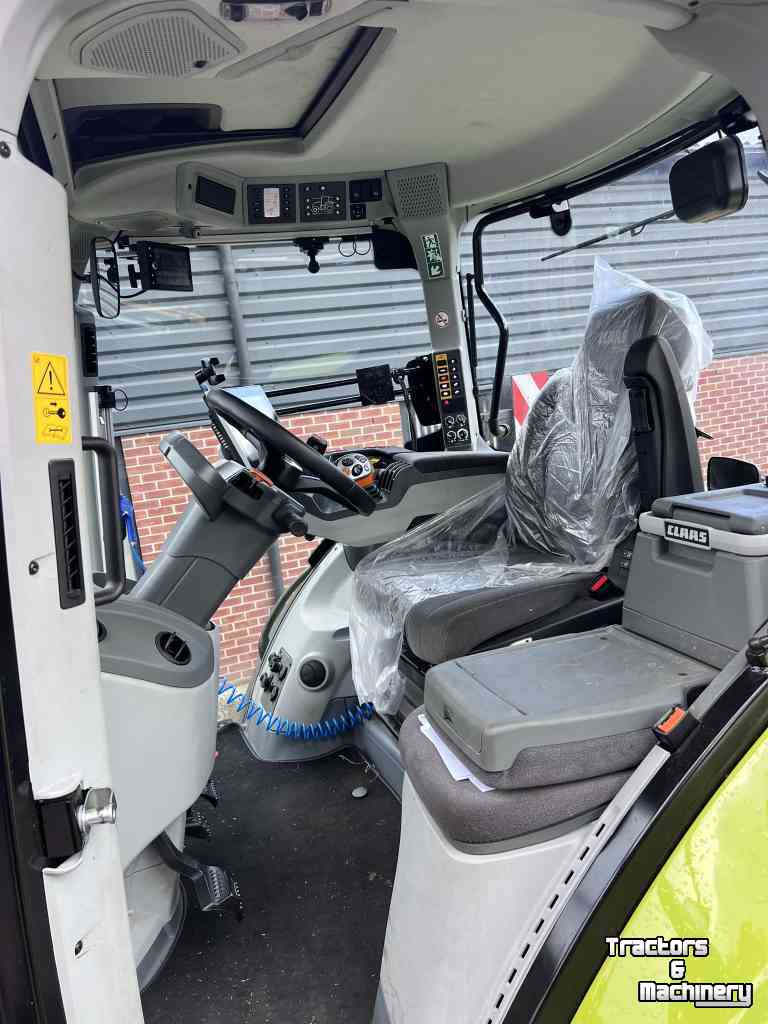 Schlepper / Traktor Claas Axion 870