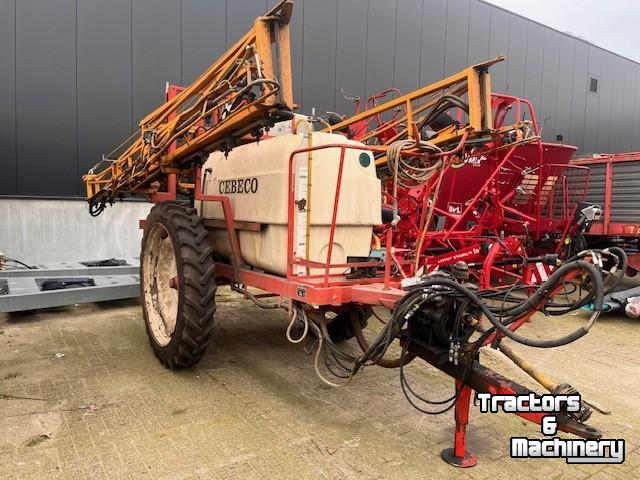 Anbaufeldspritze Agrifac getrokken veldspuit 2000 ltr