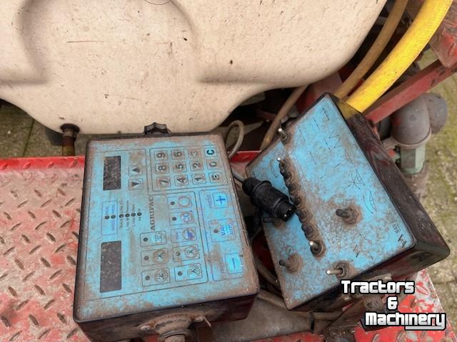 Anbaufeldspritze Agrifac getrokken veldspuit 2000 ltr