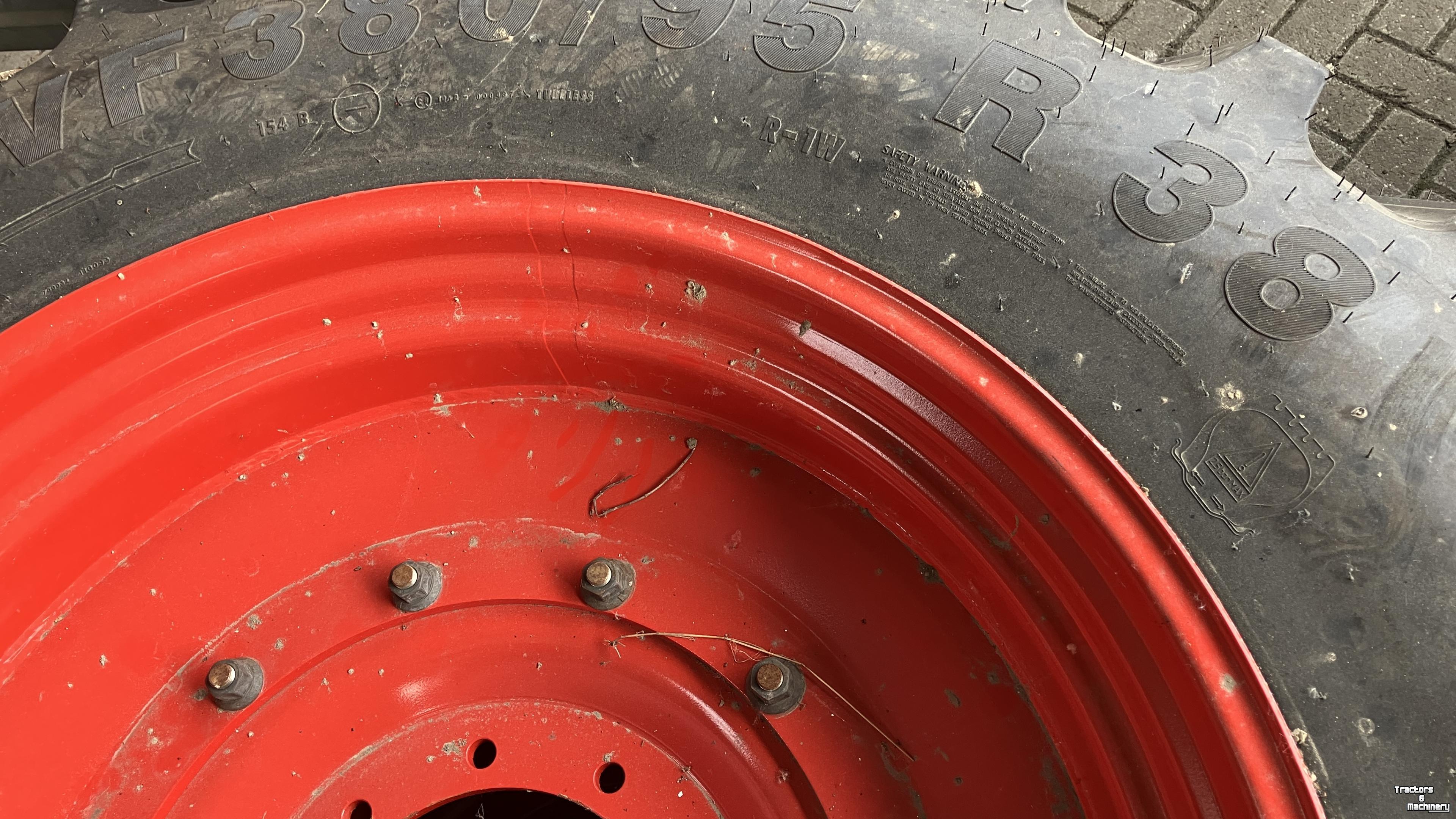 Räder, Reifen, Felgen & Distanzringe Mitas VF380/95R38- VF380/105R54    HC2000
