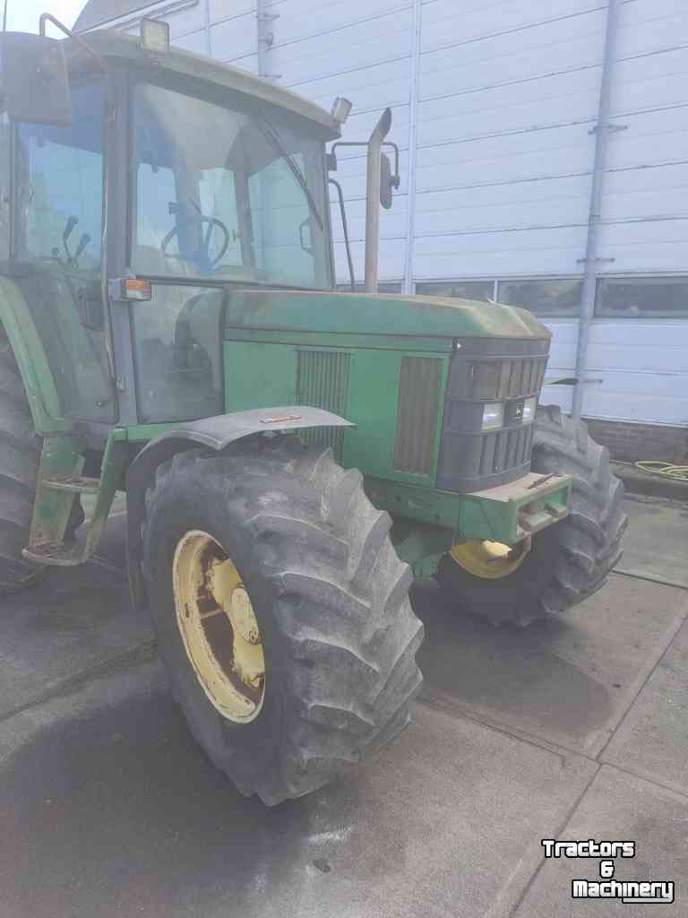 Schlepper / Traktor John Deere 6210
