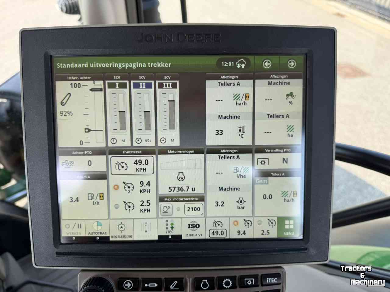 Schlepper / Traktor John Deere 6130R 50 KM Command pro
