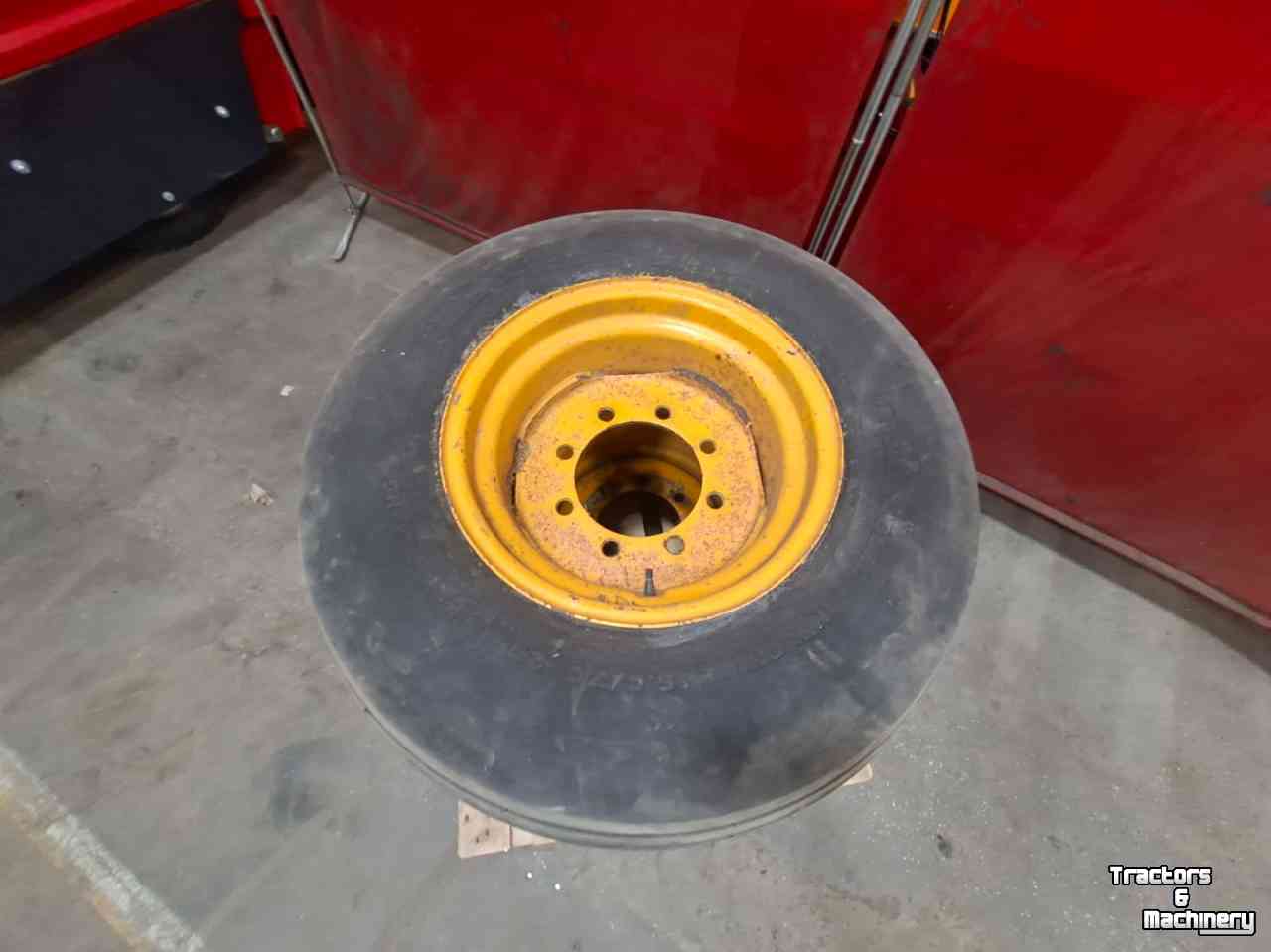 Räder, Reifen, Felgen & Distanzringe Vredestein 16.0/70 Nylon
