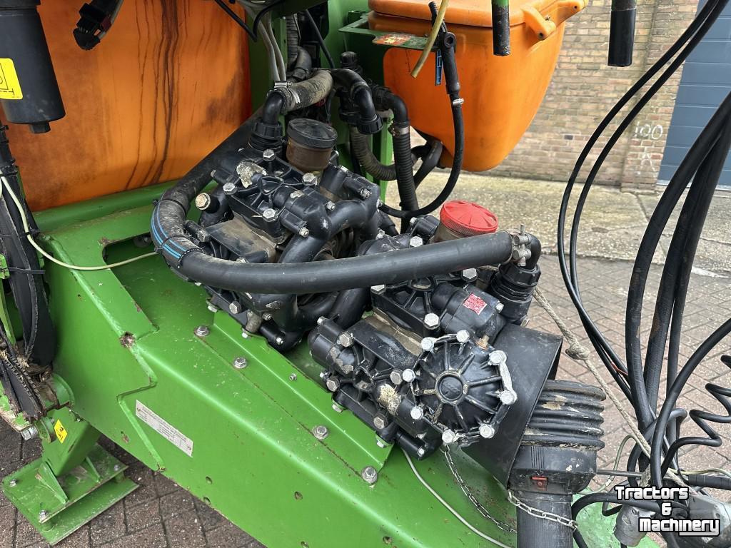Anhängefeldspritze Amazone UX 4200 VELDSPUIT
