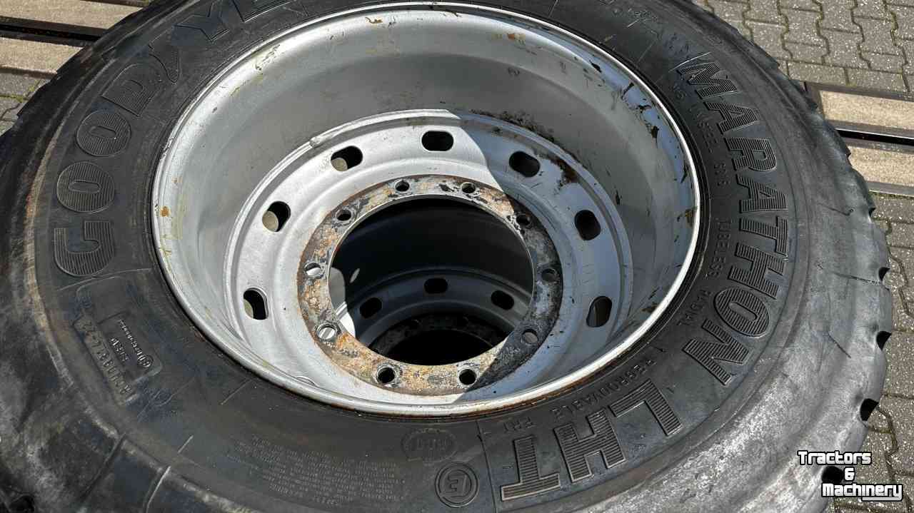 Räder, Reifen, Felgen & Distanzringe Good Year 2x Goodyear 435/50R22.5