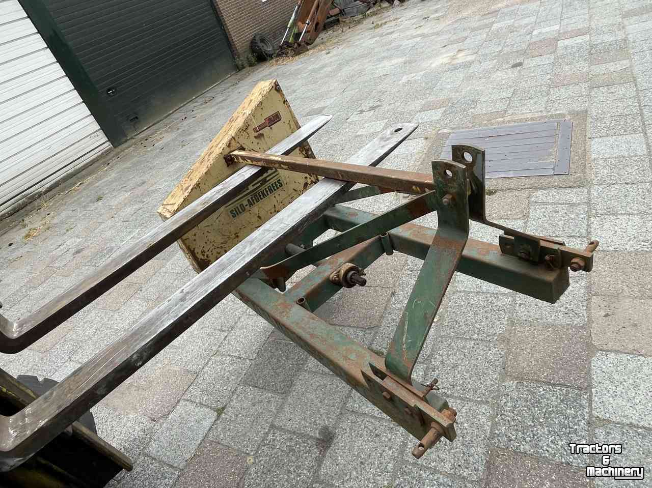 Grabenfräse  Greppelfrees kuilafdekfrees