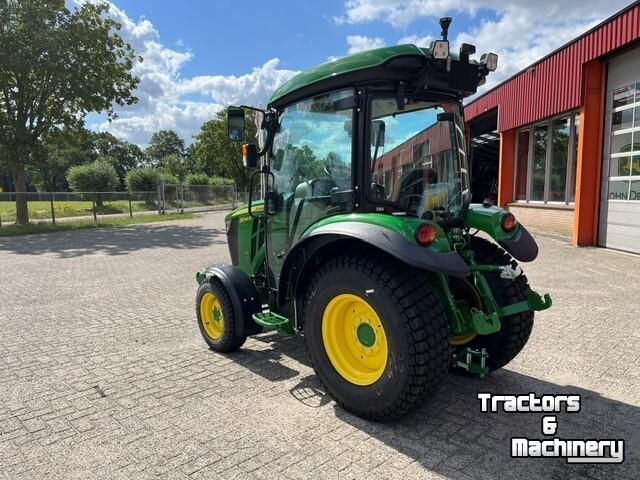 Obsttraktor John Deere 3046R