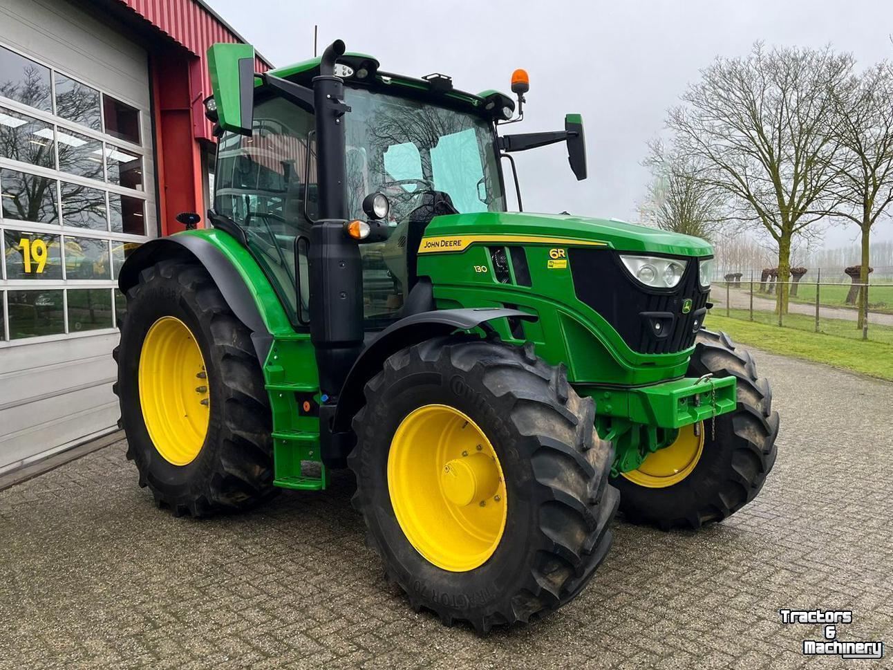 Schlepper / Traktor John Deere 6R 130
