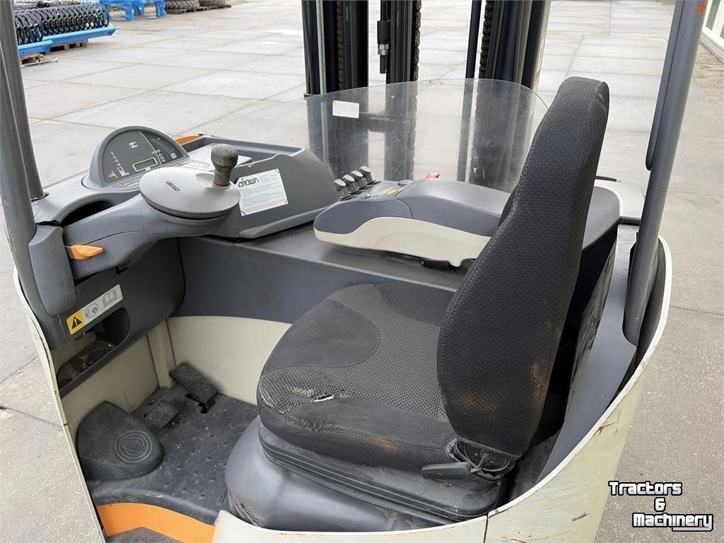 Schubmaststapler  Heftruck ESR 5240-14 Reachtruck