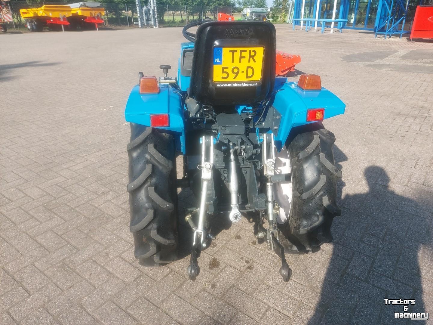 Obsttraktor Mitsubishi MT1401