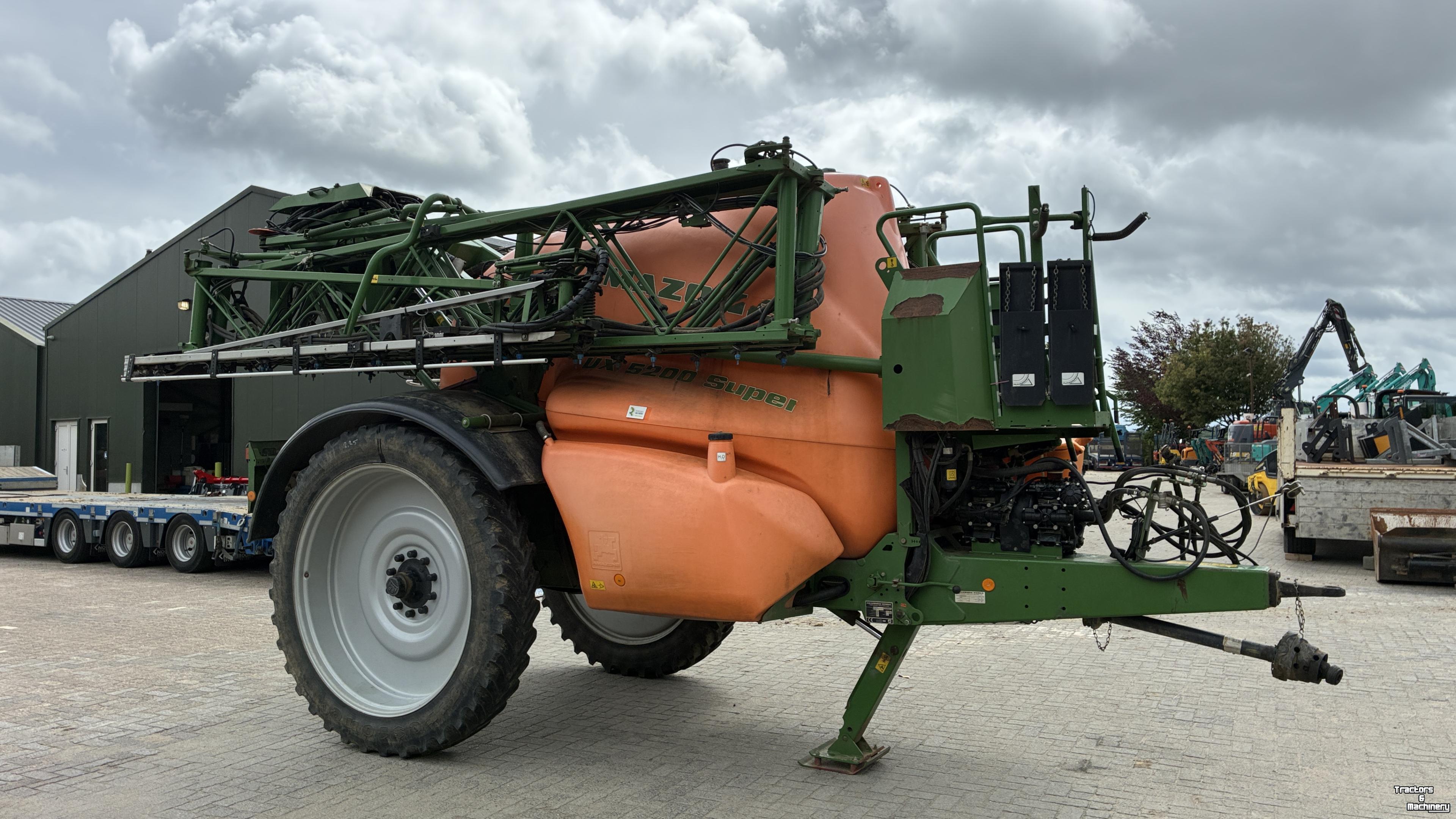 Feldspritze Amazone UX 5200