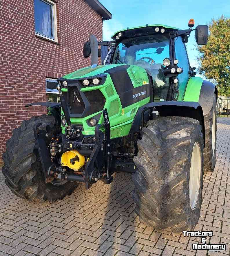 Schlepper / Traktor Deutz-Fahr 6215 TTV