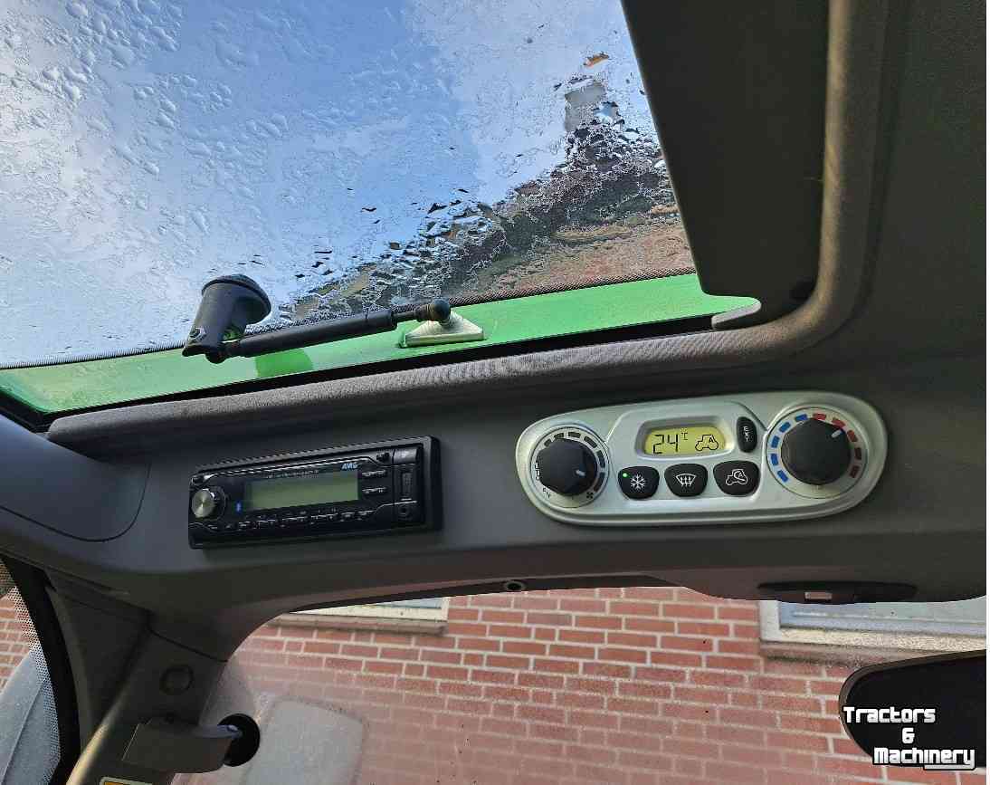 Schlepper / Traktor Deutz-Fahr 6215 TTV