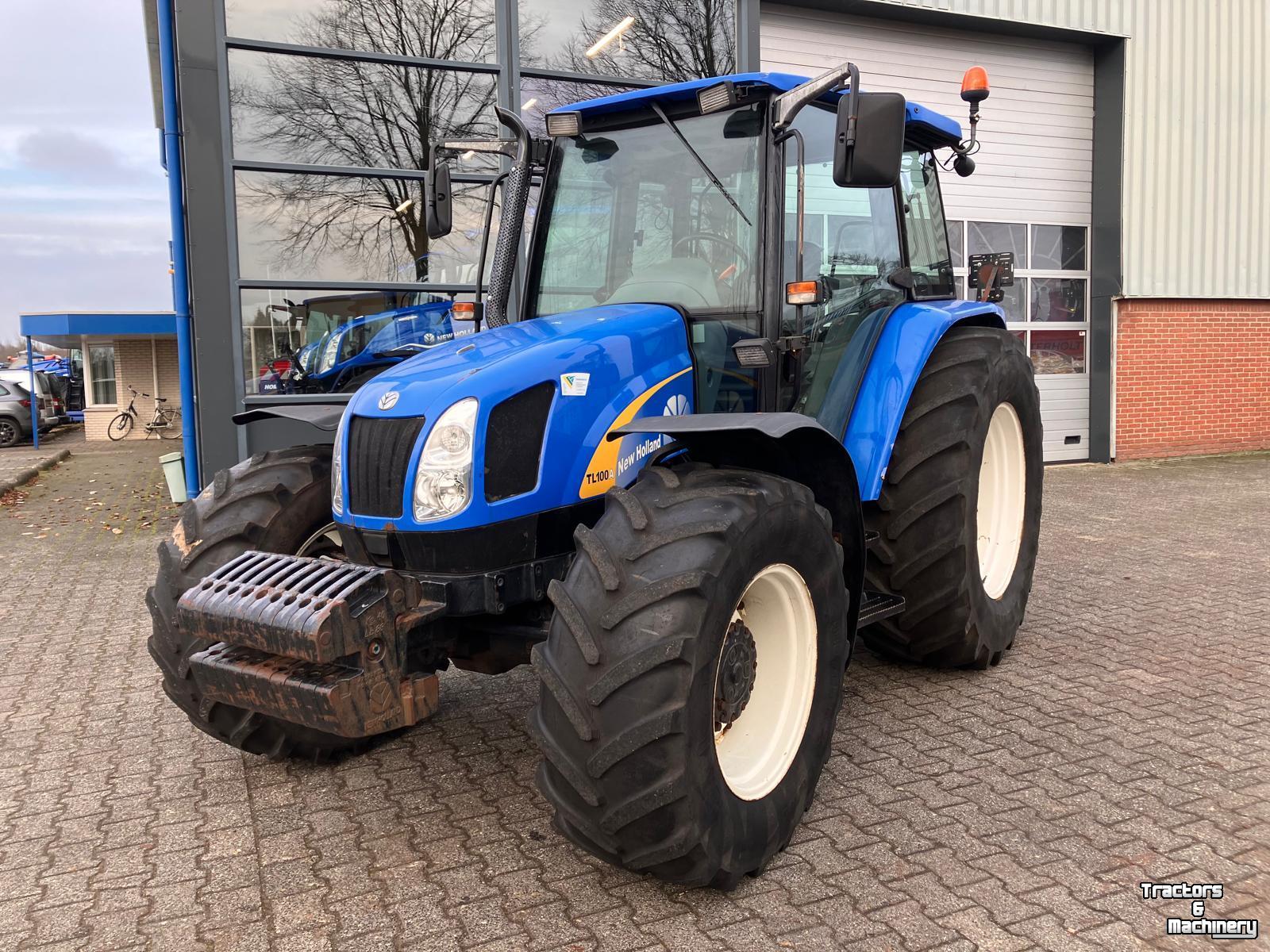 Schlepper / Traktor New Holland 100A