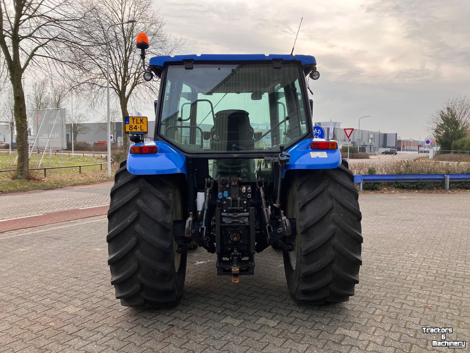 Schlepper / Traktor New Holland 100A