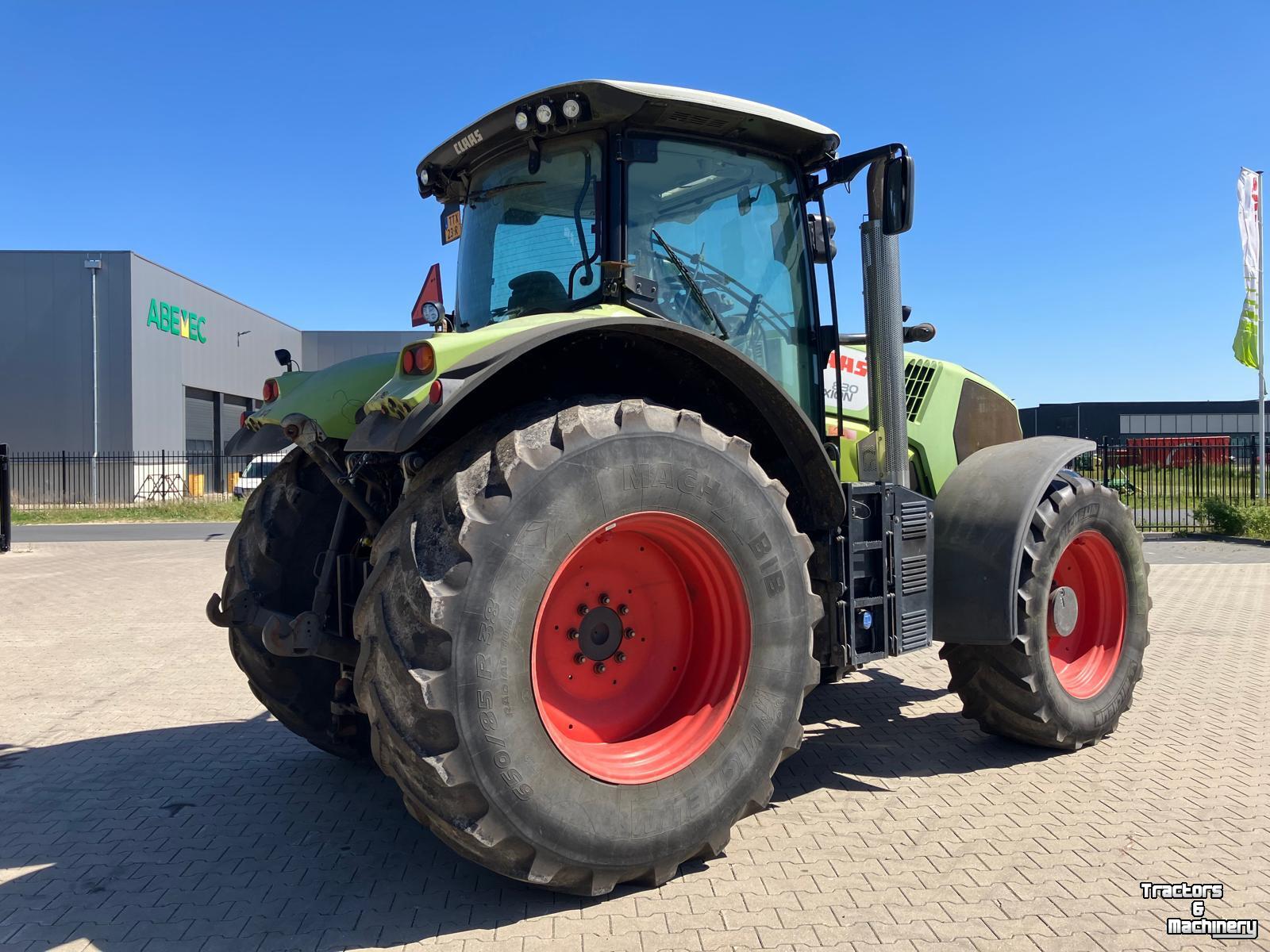 Schlepper / Traktor Claas AXION 830