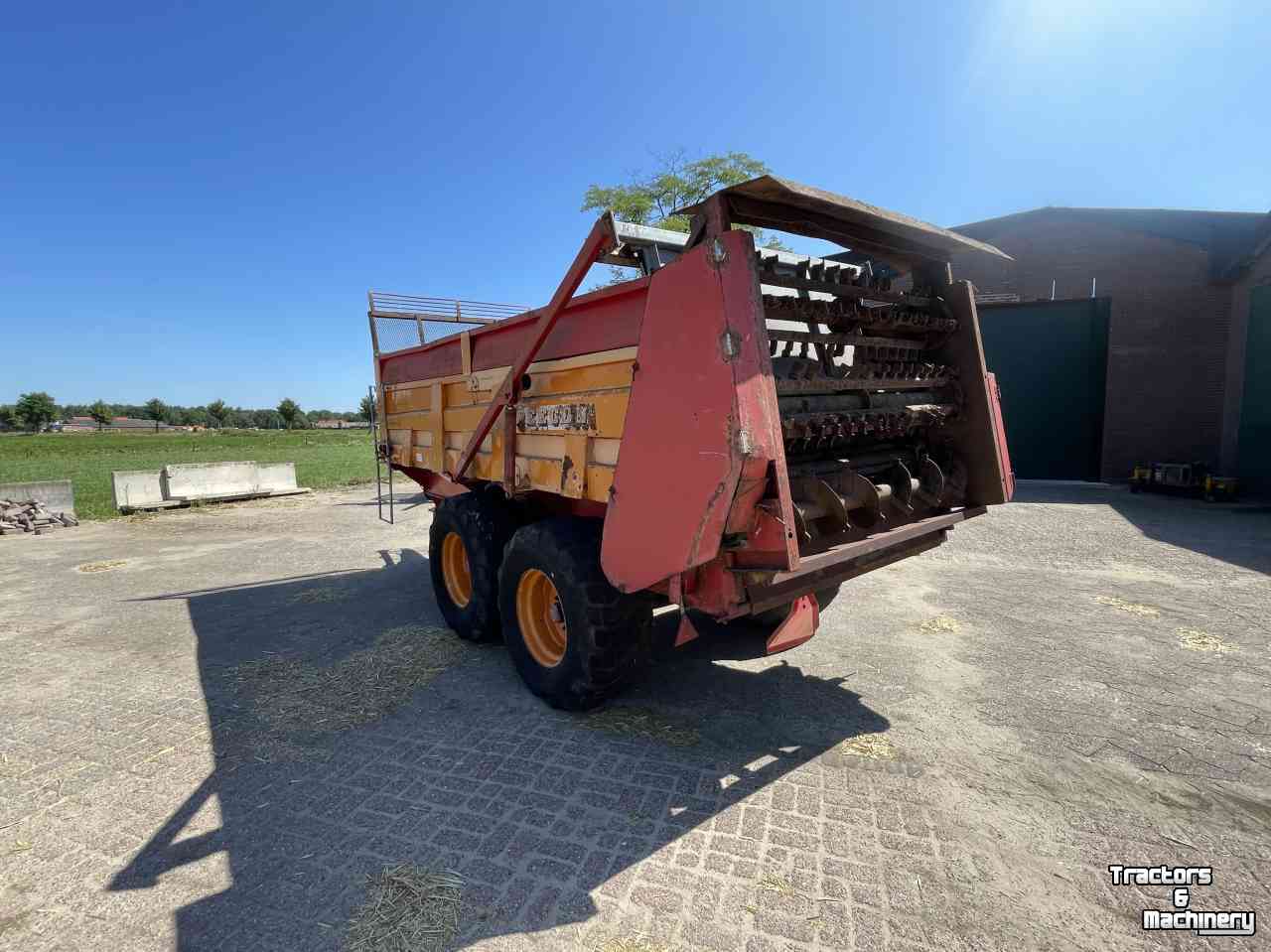 Stalldungstreuer Peecon MW 10000