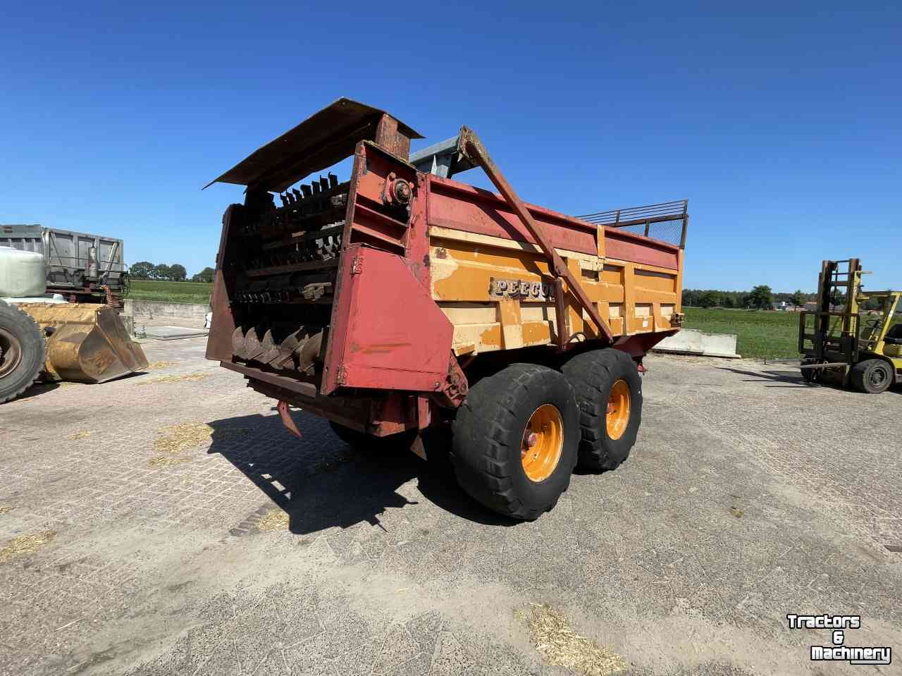 Stalldungstreuer Peecon MW 10000