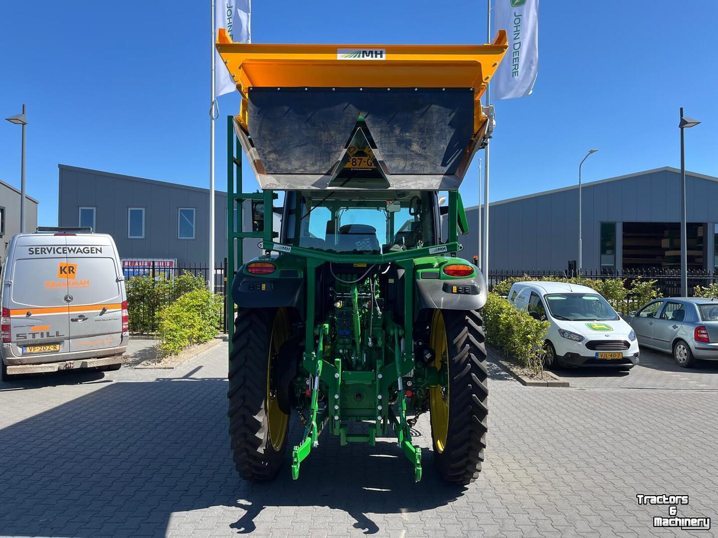 Schlepper / Traktor John Deere 6R 155