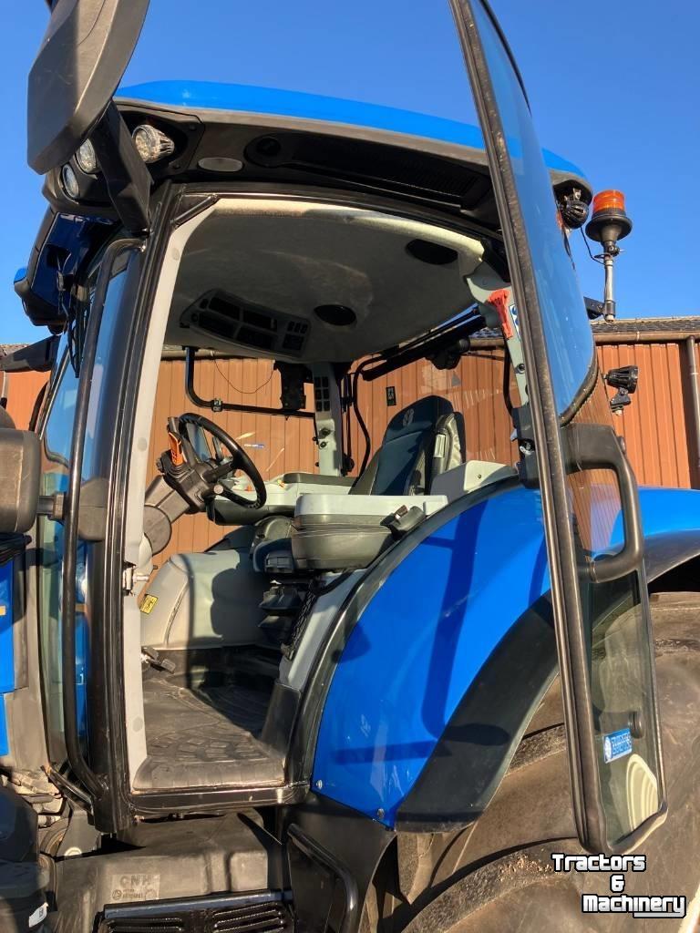 Schlepper / Traktor New Holland T 7.230