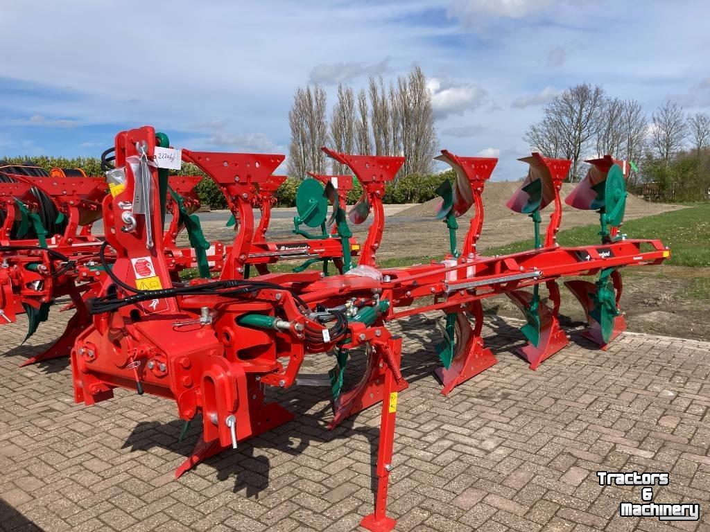 Pflüge Kverneland 3300B variomat