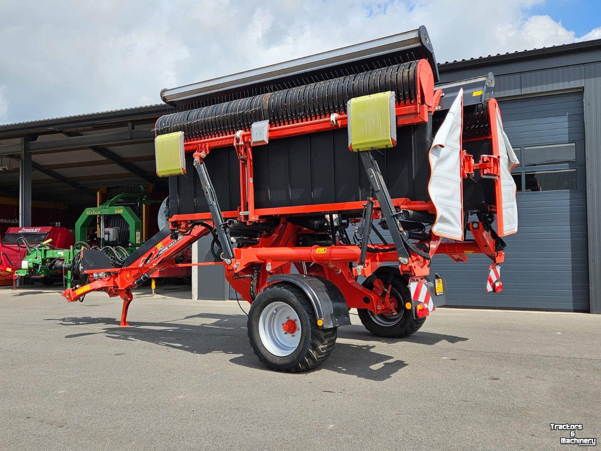 Schwader Kuhn MERGE MAXX 950 Bandenhark
