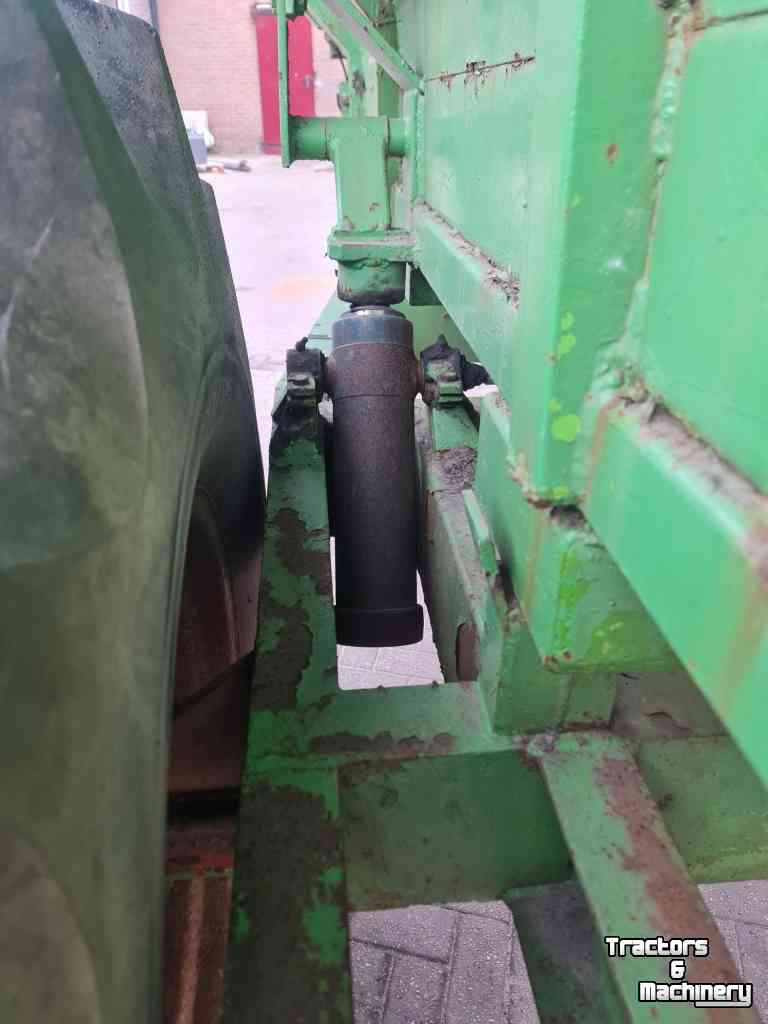 Umladewagen AVR Overlaadwagen