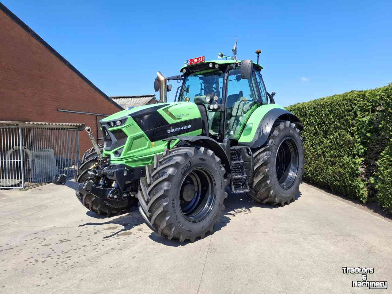 Schlepper / Traktor Deutz-Fahr 6215ttv